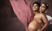 “남편이 임신했다” 인도 트랜스젠더 부부, 9개월 기다림 끝 순산
