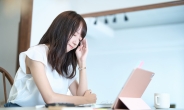 ‘냄새’, ‘한숨 소리’…일본에선 직장 내 괴롭힘?