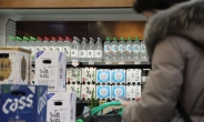“생수·소주·맥주가격 인상계획 철회”…정부 ‘자제 요청’ 통했나