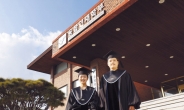 “학점 내려놓고 책만 100권 읽었죠” KAIST 화제의 졸업생