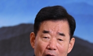 오늘 퇴임하는 김진표 의장, 21대 국회 가장 아쉬운 점은 “선거제 개편”