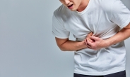 명치 통증·기침·인후통 지속되면 역류성식도염 의심