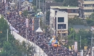 “빵 지옥에서 벌 받는 기분”…대전 빵 축제에 몰린 역대급 인파