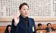 ‘명태균 폭로’ 강혜경 “김여사가 김영선 공천 줘…오빠는 尹일것”