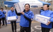 산타된 삼성그룹 사장단…선물보따리 들고 서울지역 쪽방촌 봉사활동