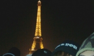 에펠탑이 보이면…‘셀카’부터 찍고봅시다