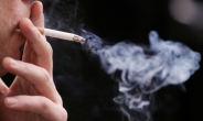 미국 캘리포니아 더 센 담배 규제 추진…담배세, 흡연연령 올리고 전자담배 씹는담배도 규제