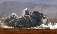 미국, 시리아 반군 ‘무조건’ 보호… 아사드 정권도 공습하겠다