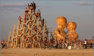 [슈퍼리치]‘구글 문화 만든 사막축제’…부호들이 ‘버닝맨’으로 가는 까닭은?