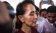 미얀마 총선 야당 싹쓸이, 아웅산 수치 대통령 못된다 왜?