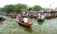 축제로 풍성한 베트남, 연간 수백여 개의 크고 작은 축제 개최 ‘눈길’