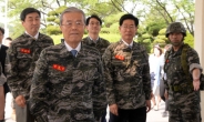 더민주 “6월에는 안보 정당”…김종인 대표 軍복무 사진 공개