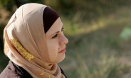 “종교 관련 복장 모두 금지하는 회사라면 ‘히잡’ 금지 가능”…유럽사법재판소(ECJ) 권고안