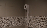 [포토뉴스] 리우 올림픽 엽기 화장실 ‘설마 이대로?’