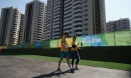 브라질 국민 60% “올림픽은 국가에 오히려 독”…대표팀들 “선수촌서 못 살겠다”