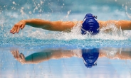 [리우올림픽] “노장은 죽지 않았다” 美 수영 어빈, 16년 만에 금메달
