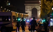프랑스 이번엔 BMW 테러?…  군인 6명 부상