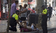 ‘또 민간인 노렸다’ 바르셀로나서 ‘묻지마 차량테러’…13명 사망·100여명 부상