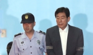 ‘국정원 외곽팀 운영’ 민병주 전 심리전단장 檢 출석