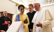 미얀마 SNS “교황은 도마뱀” 막말 폭탄