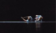[정한결의 콘텐츠 저장소]‘호모루덴스’ 신나는 춤사위 인류 놀이의 본질적 의미는