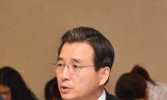 김용범 기재차관 “서비스산업은 부가가치·일자리의 보고…내년 상반기 중장기전략 마련”