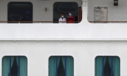 크루즈 日 승객 2명 코로라로 사망…일본 3명째