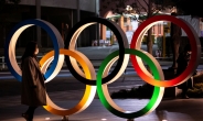 IOC “도쿄올림픽 예정대로”·日 “연내 연기 가능” 시사…WHO “결정 이르다”