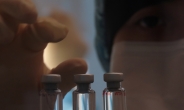 中 CDC “코로나19 백신, 올해 말 의료진에게 접종”