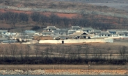 북한, 코로나19 최대비상체제  돌입 …개성시와 국경에 ‘이중 잠금’
