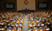 [속보] 국회 “민주당 취재기자, 코로나19 양성 판정”