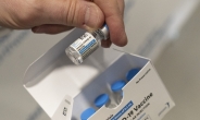 美 CDC 자문기구 “얀센 코로나 백신, 접종 재개하라” 권고
