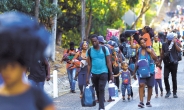 코로나로 지구촌 인력 대거 이탈...親이민 정책 물결