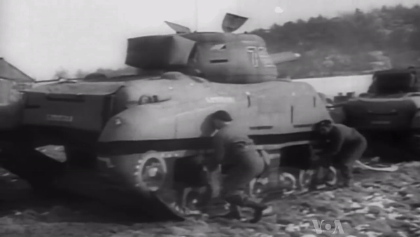 [영상] ‘풍선 탱크’로 나치 교란한 ‘유령부대’, 75년만에 美 의회 금메달 [나우,어스]