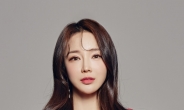 트로트 가수 김지현, n.CH 트로트 레이블 그레인엔터와 전속 계약 체결…신유와 한솥밥