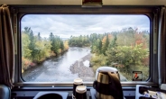 기차 창문은 실경 스크린 되어..캐나다 대자연을 품다[함영훈의 멋·맛·쉼]