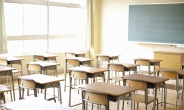 “공개수업 촬영이 불법이냐” 소송 협박 난무…교권 침해 여전한 학교