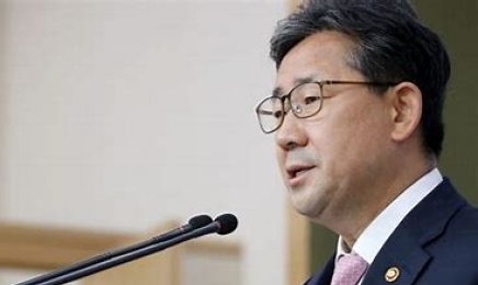 광주 비엔날레 신임 대표에 박양우 전 장관