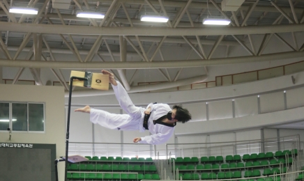 동신대 찾은 세계태권도연맹 시범단, 새해 첫 전지훈련 ‘화제’