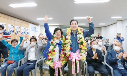 전남 3선 이상 도전 6명 중 2명 만 당선…신우철 완도군수·박우량 신안군수