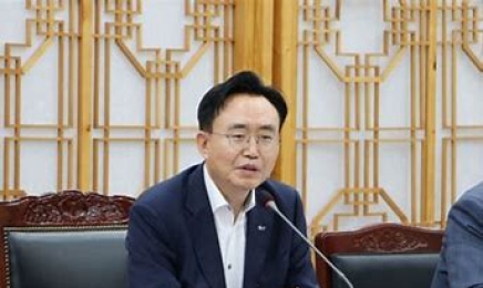 나주시, 보복인사 논란…서기관 급 국장, 염색재단으로 발령