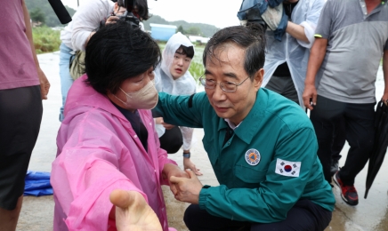 익산 수해현장 찾은 한덕수 “특별재난구역 선포…행정력 총 동원”