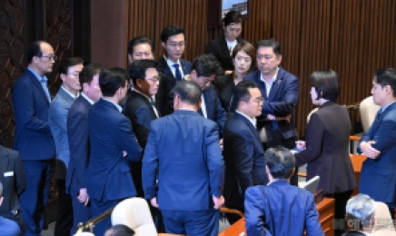 박지원, “소잃은 민주당, 외양간이라도 고쳐야”…‘이재명 체포안 가결’