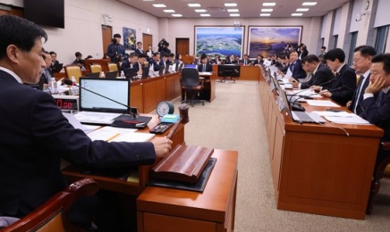 더불어민주당,“새만금 예산 1400억 증액안 단독 통과”…‘국회교통위 예산심사소위’