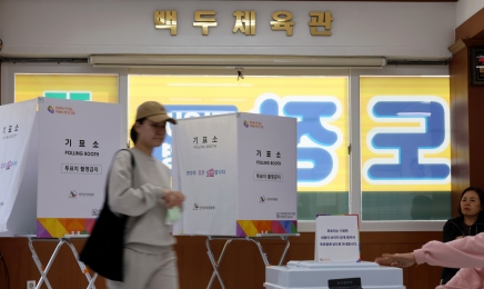 [4·10 총선] 투표율 오후 5시 현재 64.1%…“전남 67.1%·광주 65.7%”