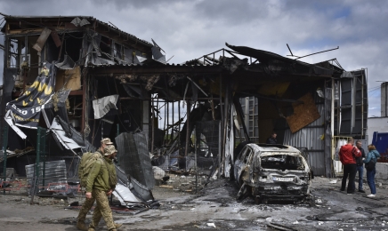 러 우크라 주요도시 또 폭격했다…“민간인 2명 숨지고 10여명 다쳐”