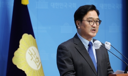 우원식 “尹, 631일만의 기자회견…이채양명주 사과하라”
