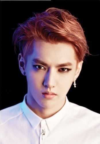 Kris, a former EXO, appeared full of worries.