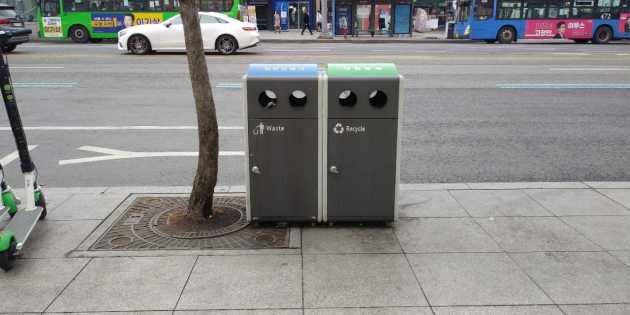 full street trash can