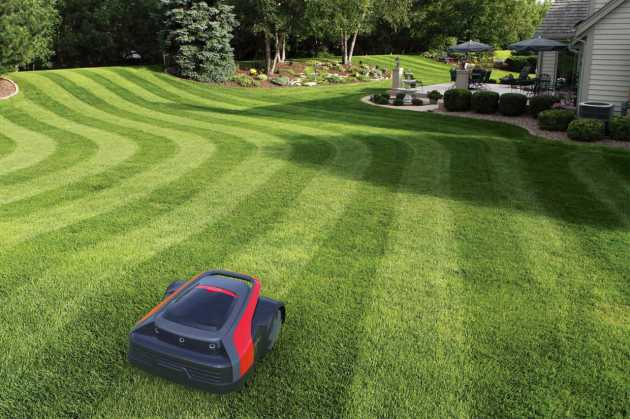 robot lawnmower stripes